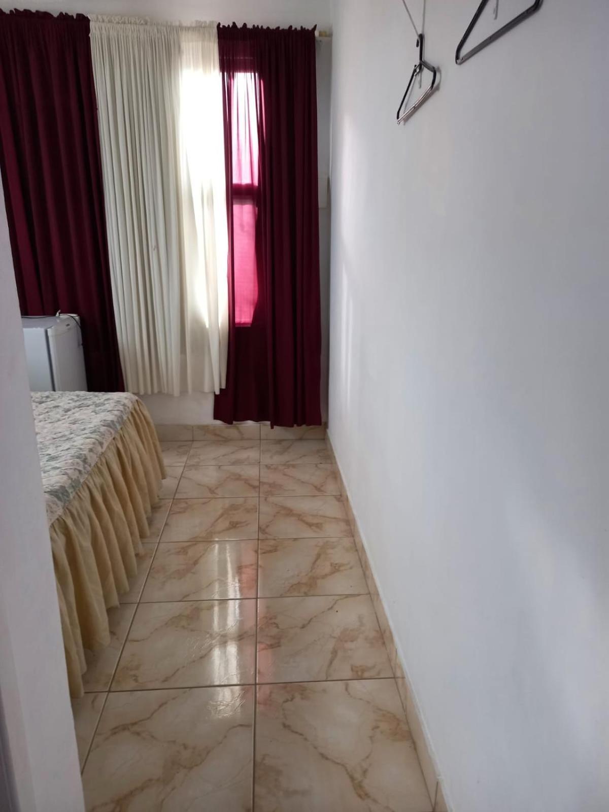 Suites Da Casa Da Dona Zeze ซากวาเรมา ภายนอก รูปภาพ